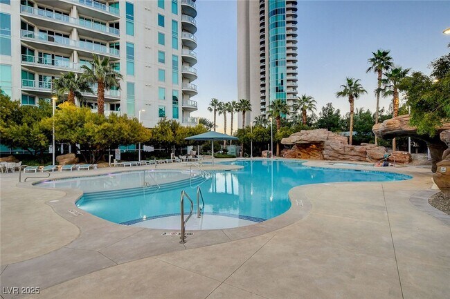 Building Photo - 222 Karen Ave