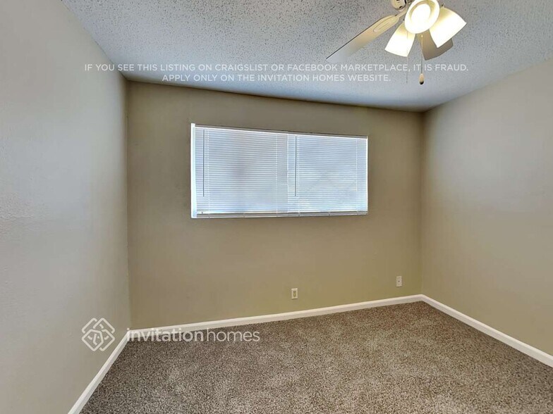 Building Photo - 3429 W Charter Oak Rd