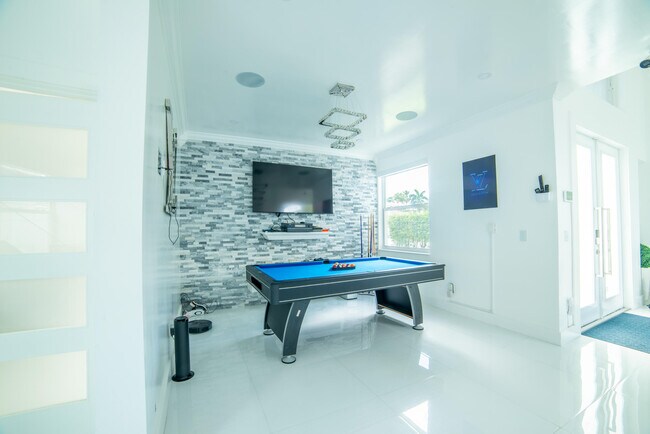 Building Photo - 4941 SW 150th Terrace