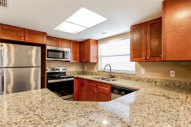 Building Photo - 8373 Camphor Dr