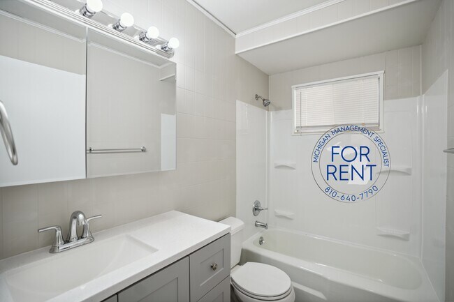 Building Photo - 3717 Larchmont St