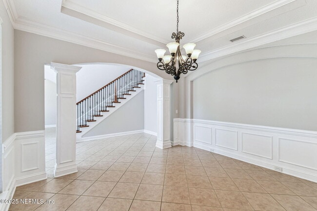Building Photo - 263 Stonewell Dr