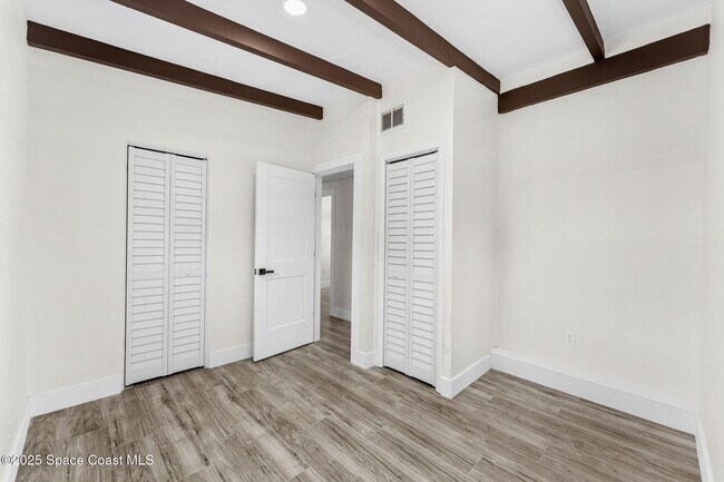 Building Photo - 2295 Allan Adale Rd