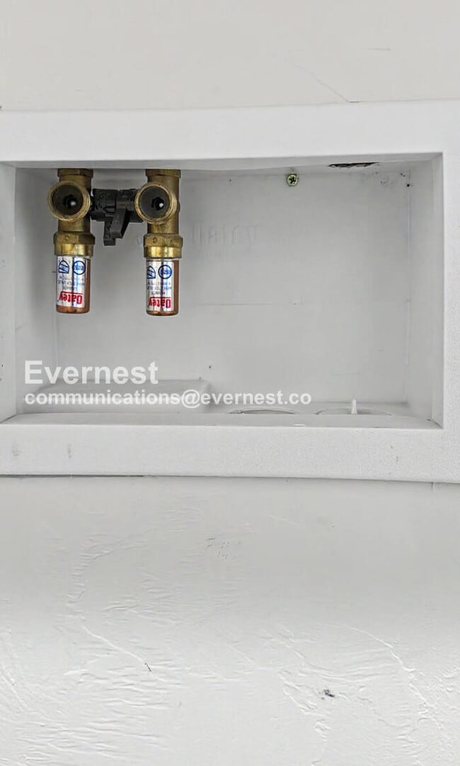 Building Photo - 10667 W Filbert St