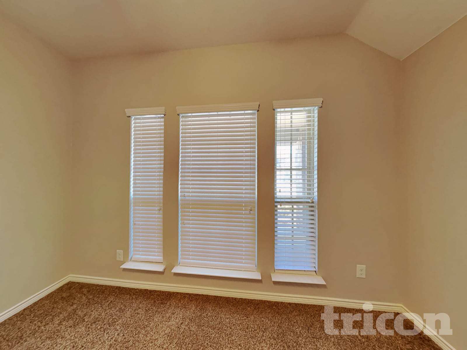 Building Photo - 657 Bassett Hall Rd