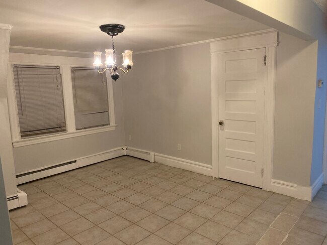 Living Room - 193 N 6th St
