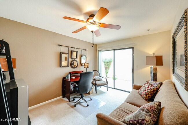 Building Photo - 7720 N Pinesview Dr