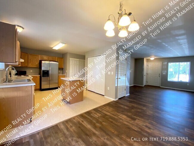 Building Photo - 464 Ellers Grove