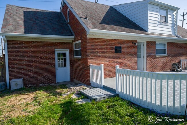 Building Photo - 6989 Salem Rd