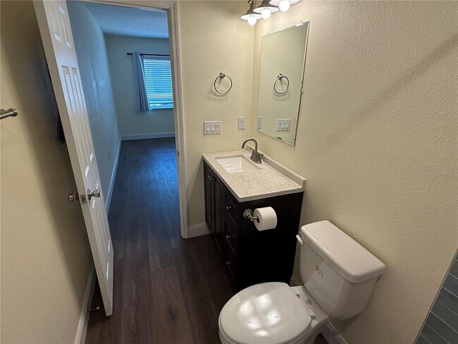Building Photo - 514 Longfellow Ct