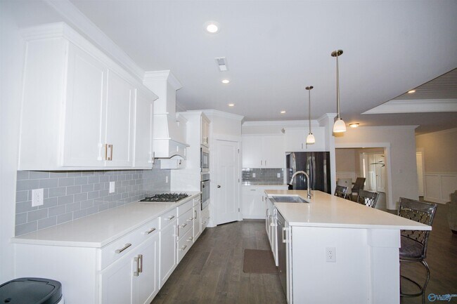 Building Photo - 100 Bartram Wy.