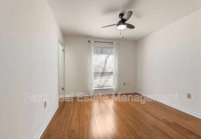 Building Photo - 222 Poplar St