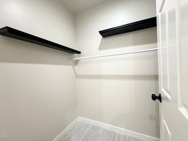 Building Photo - 68745 Tachevah Dr