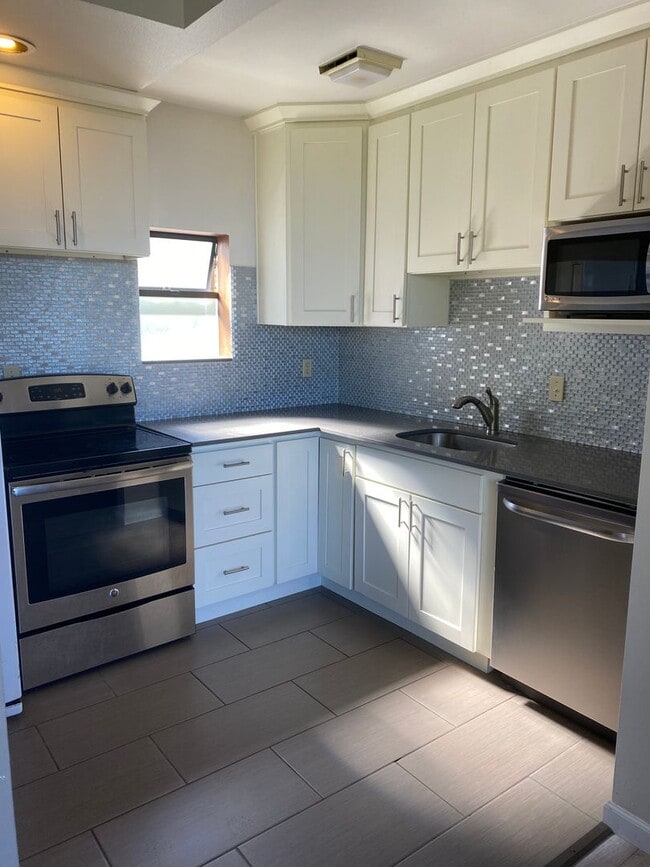 Building Photo - Ward Apartments LLC