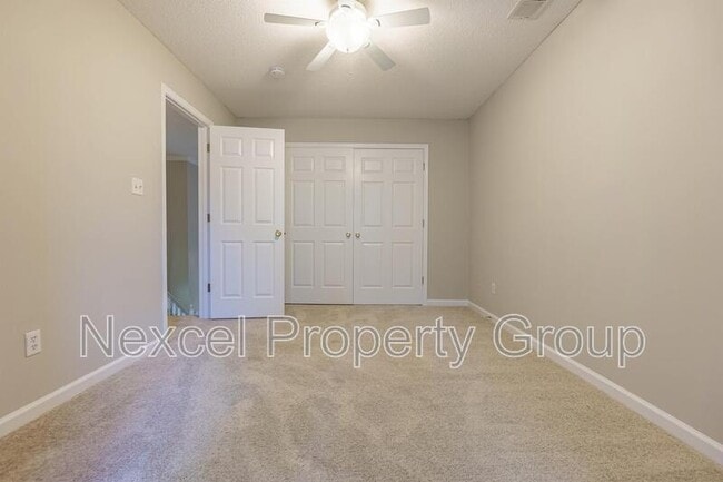 Building Photo - 4375 Big Horn Dr S