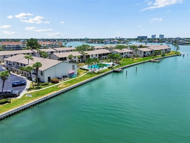 Building Photo - 505 Plaza Seville Ct