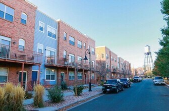 Building Photo - Stylish 3-Story Rowhome in the Desirable Water Tower Community Arvada - Available NOW!