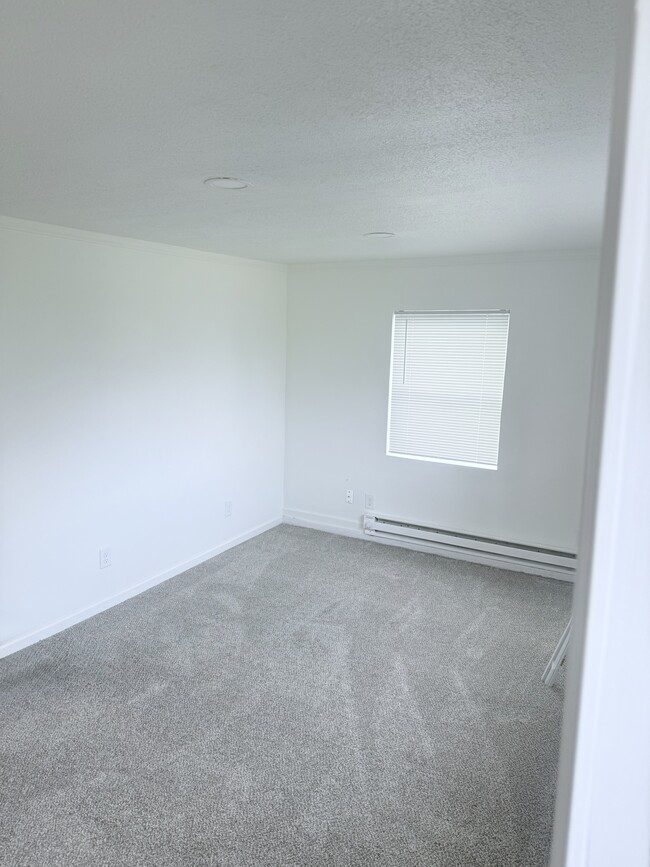 Building Photo - 2016 Neva Dr