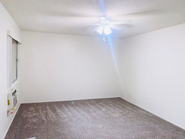 Building Photo - 25260