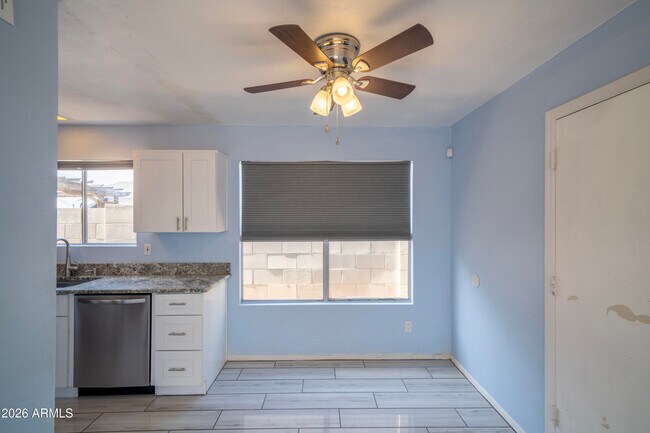 Building Photo - 4439 W Wescott Dr