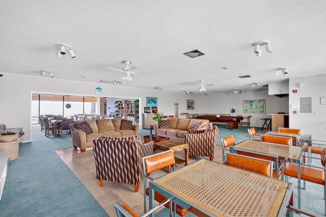 Building Photo - 3540 S Ocean Blvd