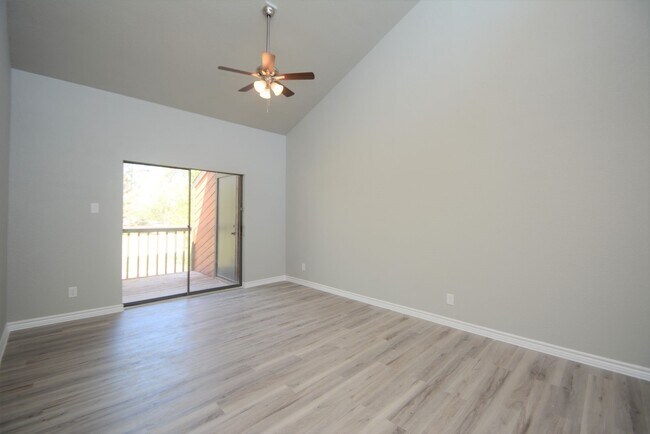 Building Photo - 13151 Walden Rd