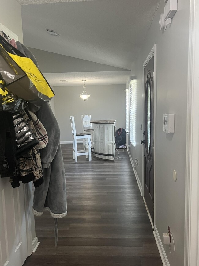 Building Photo - 822 Waterfield Dr