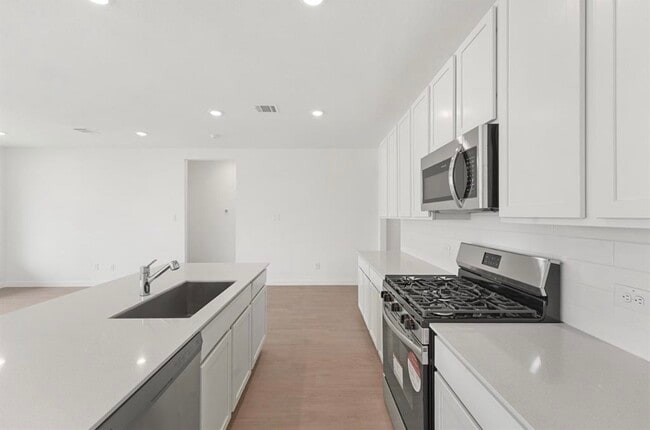 Building Photo - 10351 Woodhill Spa Ln