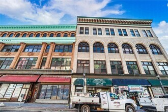 Building Photo - 25 N Broadway