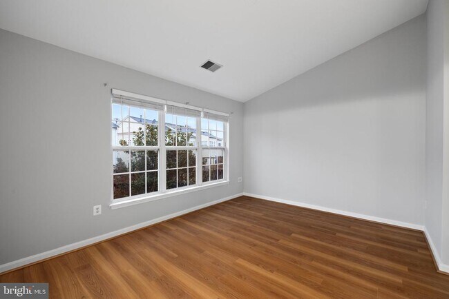 Building Photo - 13620 Acorn Hunt Pl
