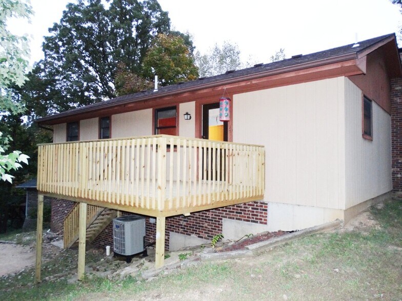 Building Photo - 2317 Independence Ct