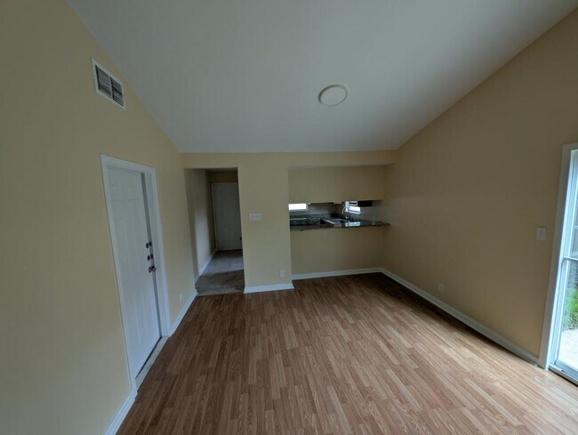 Building Photo - 14504 Waddesdon Bluff