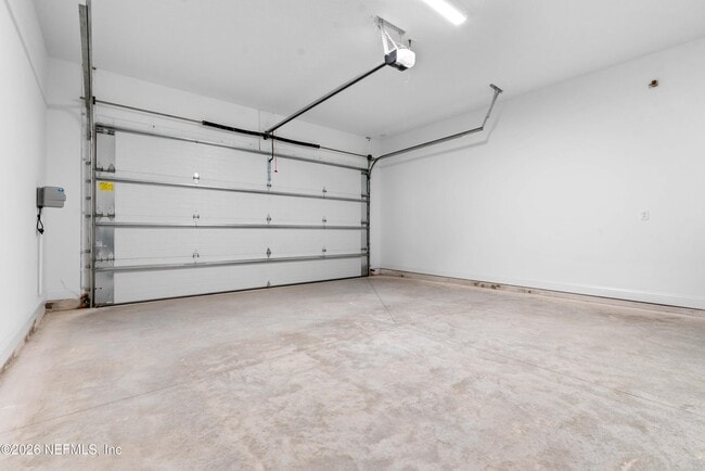 Building Photo - 174 Pine Leaf Dr