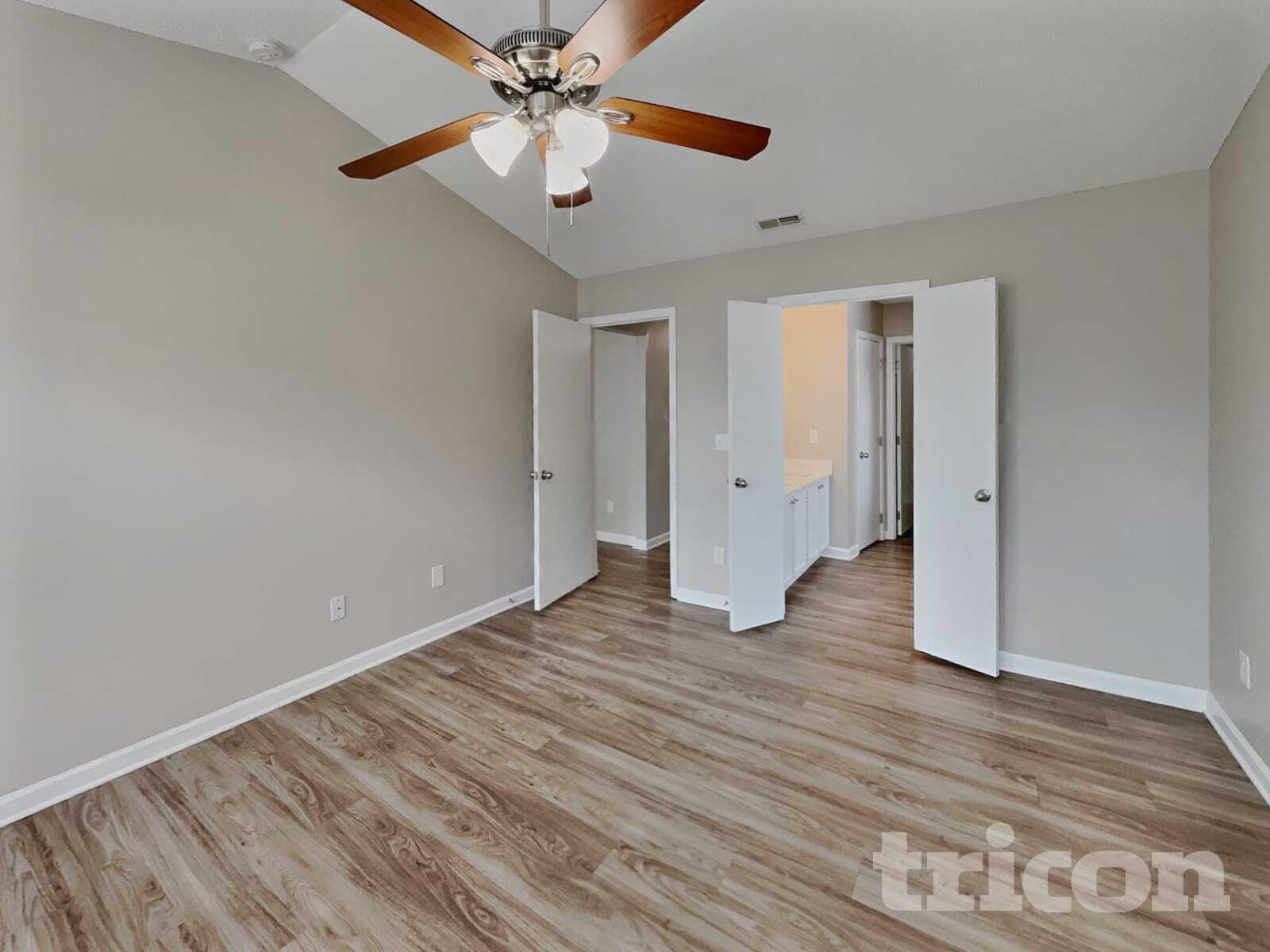 Building Photo - 3120 Riverbrooke Dr