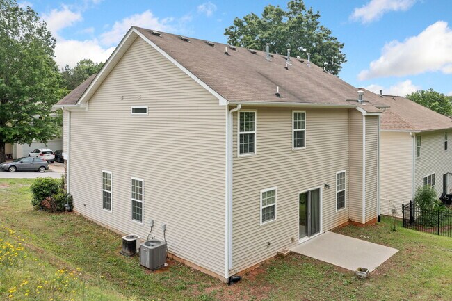 Building Photo - 4405 Feather Way