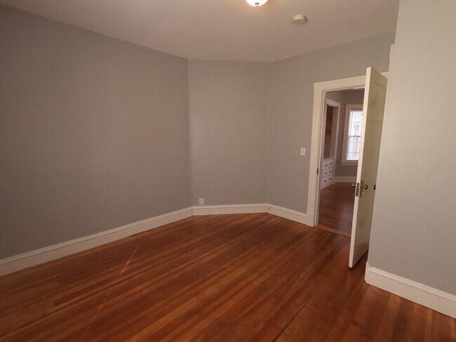 Bedroom #1 - 11 Mt Vernon St