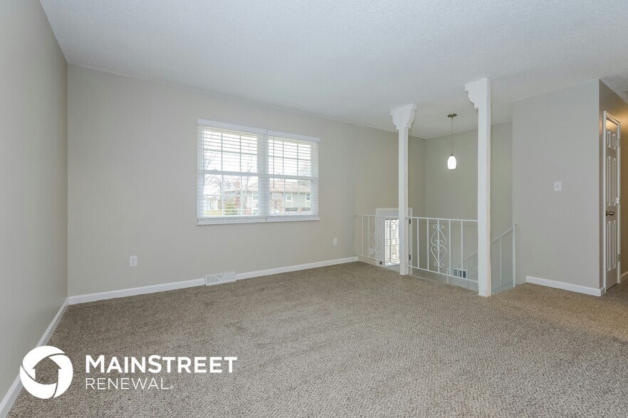 Building Photo - 504 SW Shamrock Pl