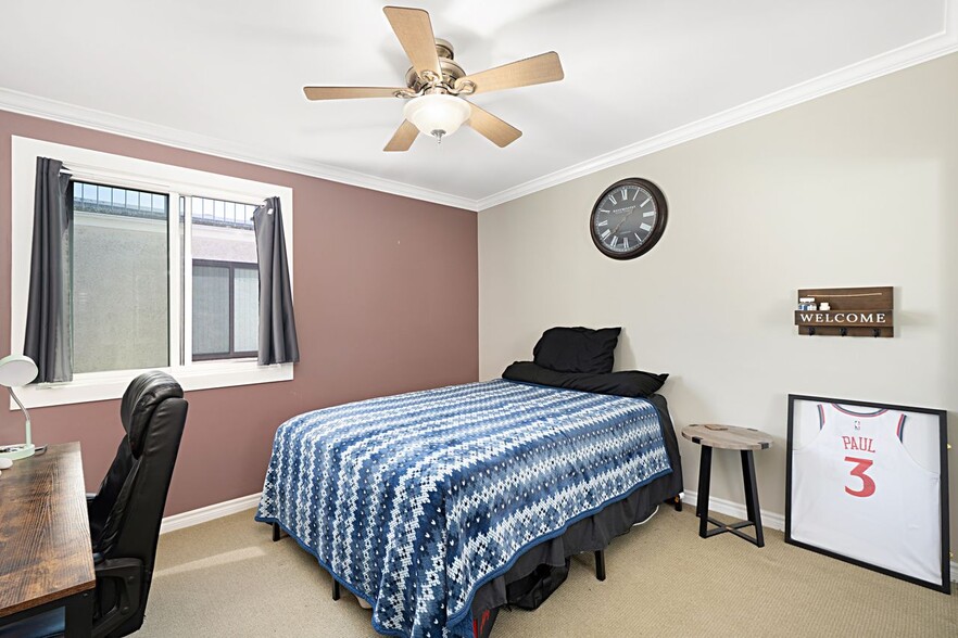 Building Photo - 8172 Manitoba St