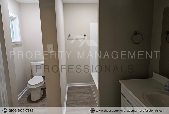 Building Photo - Plenty of space to roam and call home!