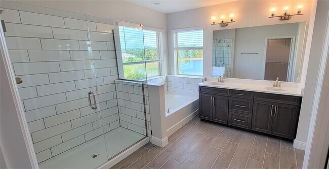 Building Photo - 9753 Lost Creek Dr