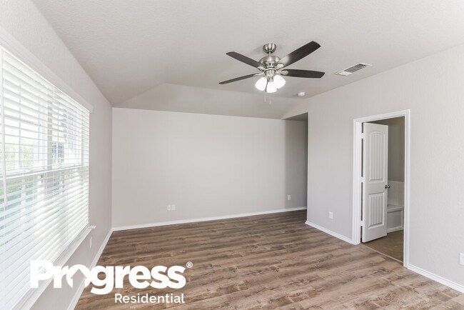 Building Photo - 11519 Verde Bend