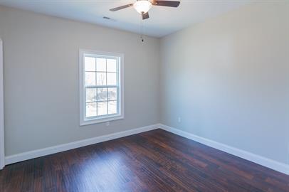 Building Photo - 23 Michigan Ln