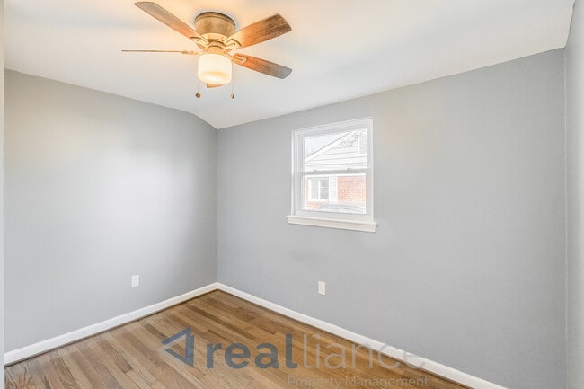 Building Photo - 2413 Chapman Rd