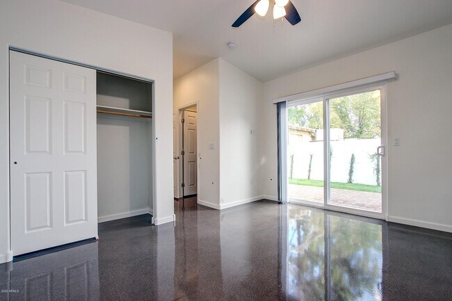 Building Photo - 4515 N 44th St