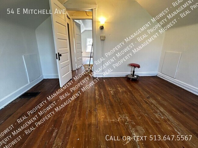 Building Photo - 54 E Mitchell Ave