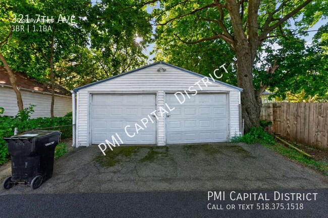 Building Photo - 321 7th Ave