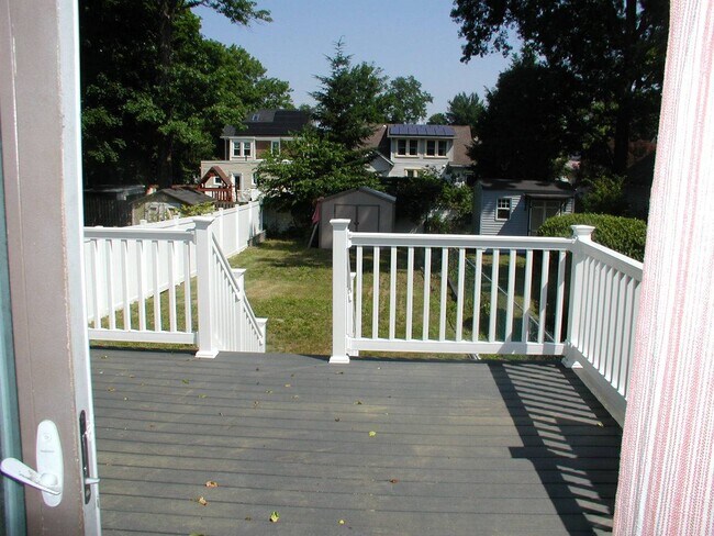 Building Photo - Beautiful 3 Bed - 1.5 Bath in Collingswood!