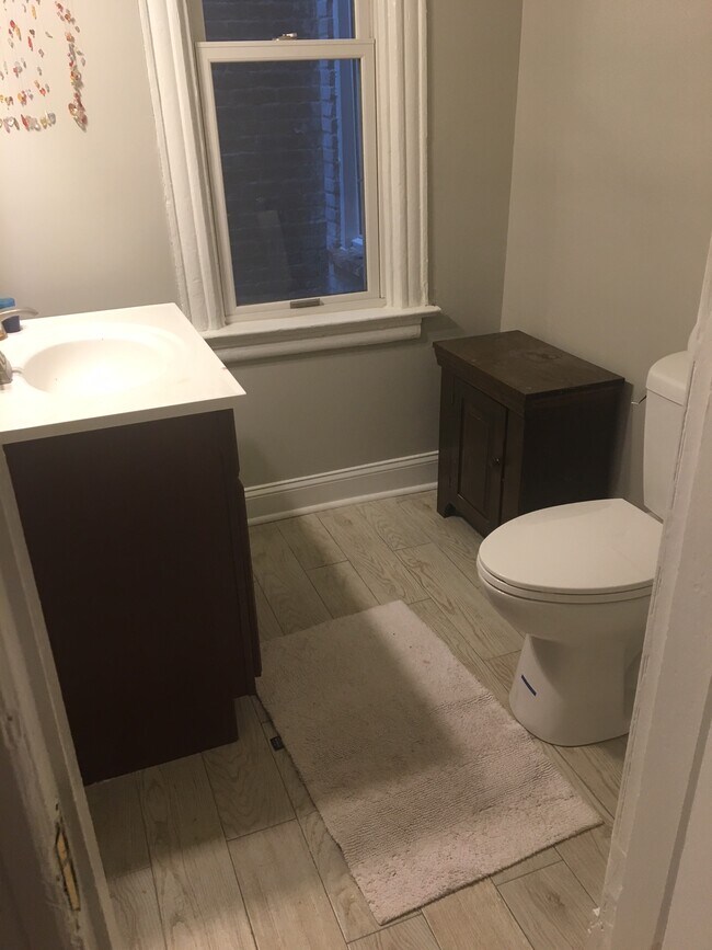 Large half bath on main level - 13 Quincy Place NE