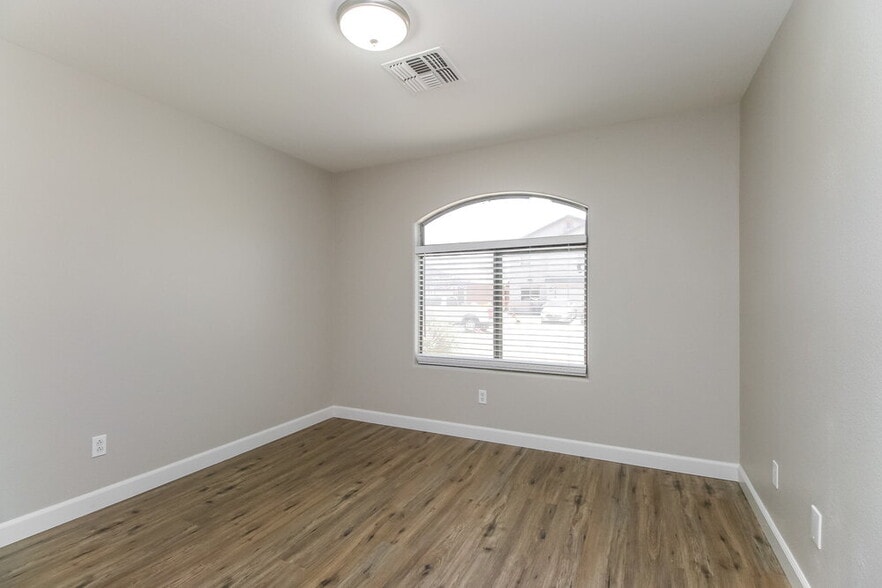 Building Photo - 4094 E Azurite Rd