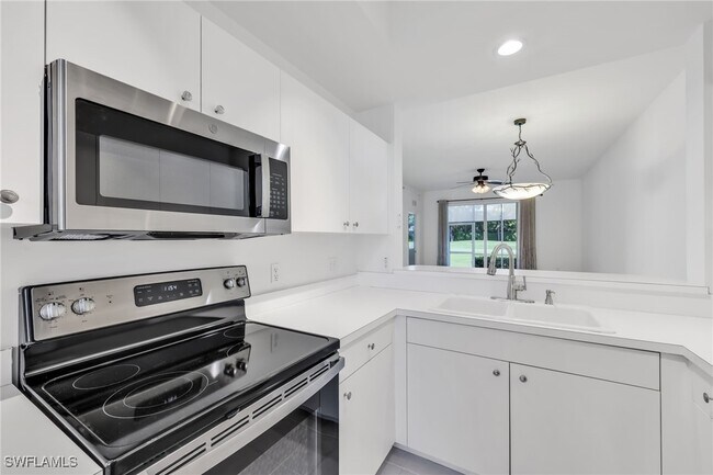 Building Photo - 2875 Cypress Trace Cir